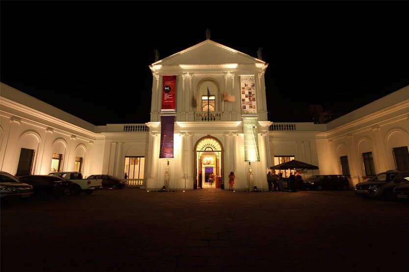 Projeto para a Bienal Iberoamericana de Design. Parceria com o Museu da Casa Brasileira e os designers Ruth Klotzel e Giovanni Vannucchi. A Doble Cultura aprovou no ProAC/ICMS (SP), captou recursos e coordenou este projeto. Acontece a cada dois anos em Madri (Espanha), organizado pela DIMAD – Associação de Designers de Madri e pela Fundación Diseño Madrid. Projeto foi realizado por meio do ProAC/ICMS (SP). Patrocínio da Duratex.