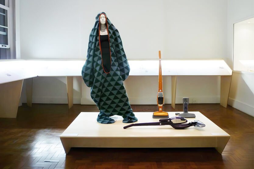 Projeto para a Exposição Prêmios do Design Nórdico. Realizada em 2012 no Museu da Casa Brasileira. Foi parte da programação comemorativa dos 25 anos do Prêmio Design MCB e da Invasão Nórdica, uma série de eventos dedicados à cultura dos países escandinavos, em uma iniciativa conjunta das embaixadas da Dinamarca, Finlândia, Noruega e Suécia e do Instituto Cultural da Dinamarca.