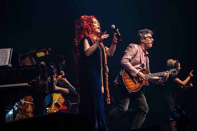 Projeto para o FEstival de Música GRAACC. A Doble Cultura reuniu o maestro João Carlos Martins. a orquestra Bachiana, e a dupla Sandra Peres e Paulo Tati, da Palavra Cantada, em um show inédito. Aconteceu no dia 15 de novembro de 2017 no Espaço das Américas, em São Paulo. A Doble Cultura cuidou da inscrição e aprovação do projeto junto à Lei Rouanet e também fez a coordenação geral do projeto.